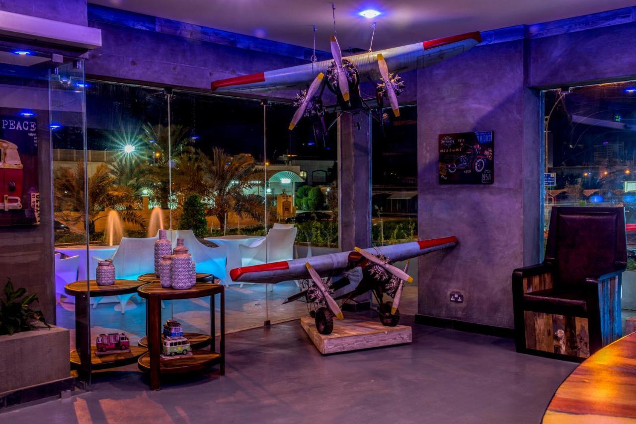 Flowery Holiday Suites Kuwait City Екстер'єр фото