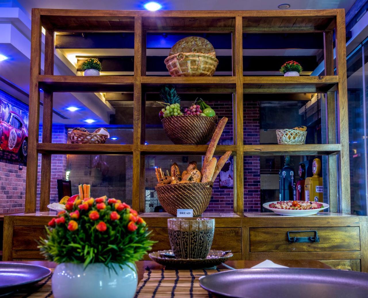 Flowery Holiday Suites Kuwait City Екстер'єр фото