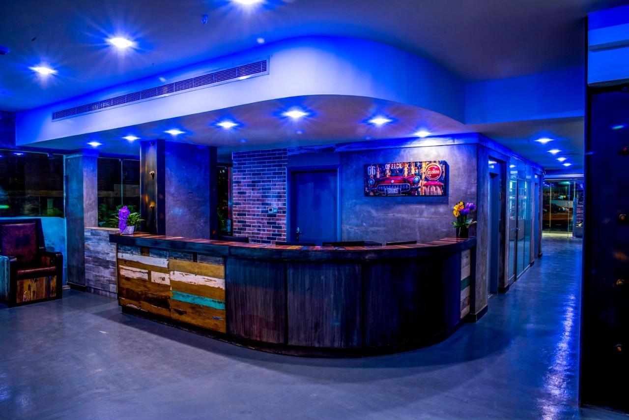 Flowery Holiday Suites Kuwait City Екстер'єр фото