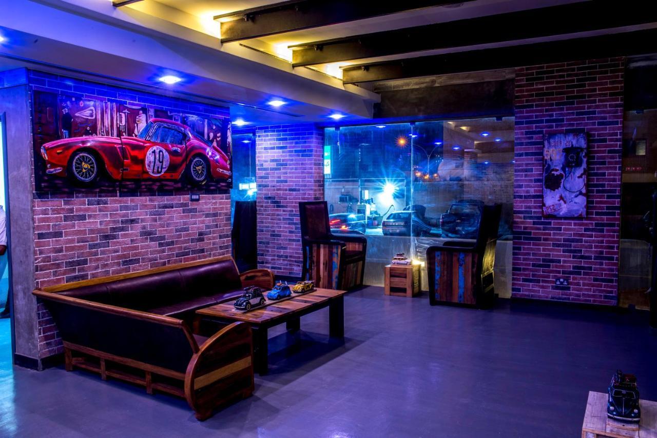 Flowery Holiday Suites Kuwait City Екстер'єр фото